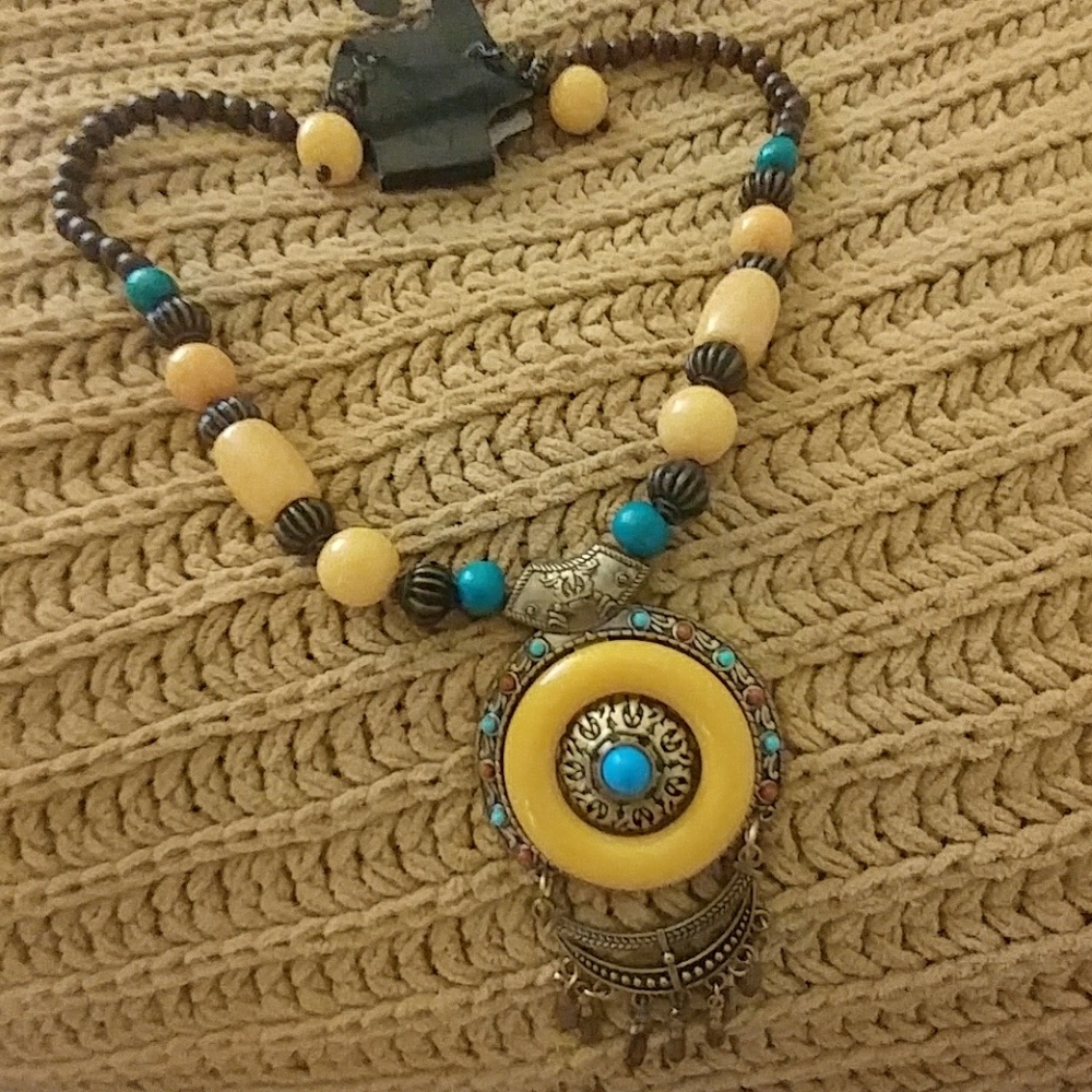 Jewelry - Picture 2 of 2